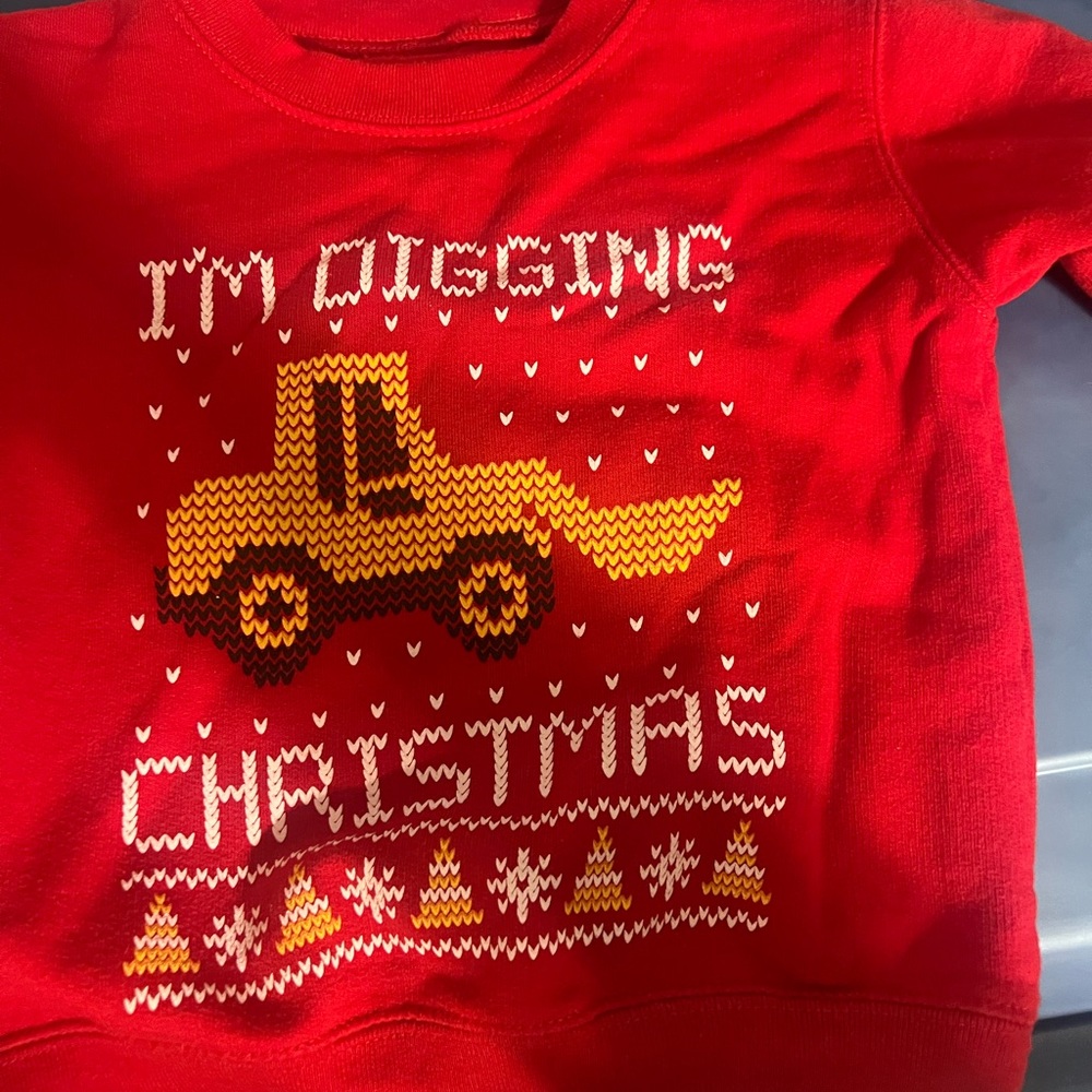 3T Varioys Toddler boy Christmas shirts and pajamas. Worn last year.